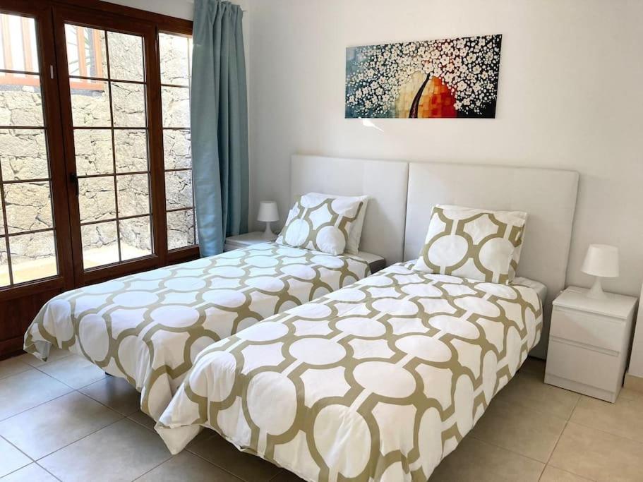 Luxury 4-Bedroom Villa With Heated Pool + Sea View ปลายาบลังกา ภายนอก รูปภาพ